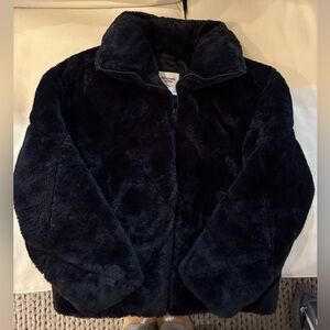 Abercrombie & Fitch Womens Plush Zip-Up Jacket in Navy Blue/Black